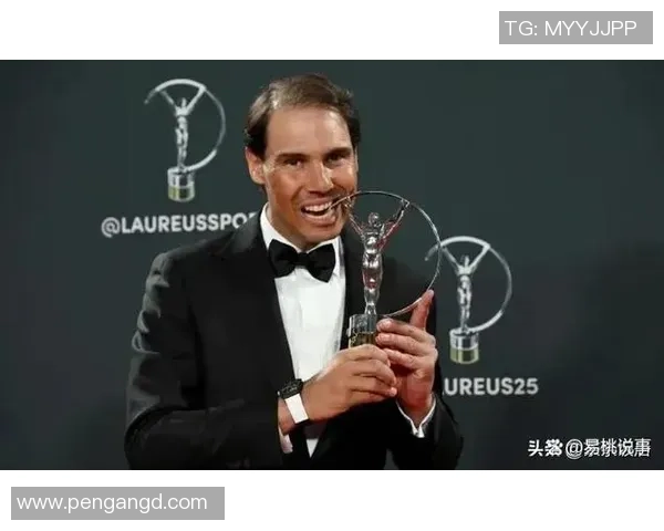 四十多岁仍活跃在足球场上的传奇球星们的巅峰岁月与坚持秘诀