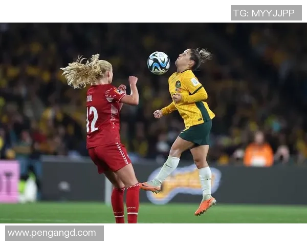 澳大利亚女足明星凯特琳福特：从梦想启程到世界舞台的荣耀之路