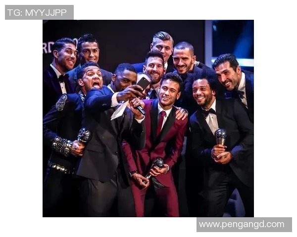 球场传奇别称解读：从梅西小跳蚤到C罗的火箭人称号背后的故事