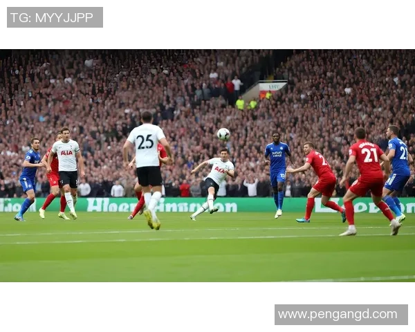 畅享绿茵激情全场热卖正版球星足球收藏精品