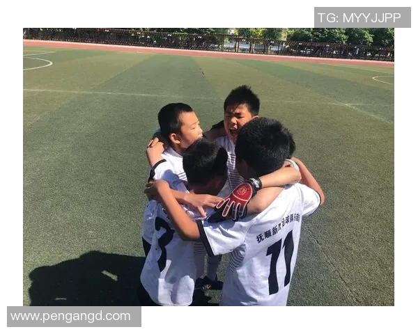 萌趣足球明星大集合 Q版球星赛场争霸尽显风采 萌趣足球明星大集合 Q版球星赛场争霸尽显风采