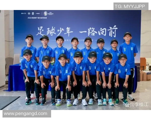 足球星光璀璨 点燃绿茵场梦想 培养未来足球巨星的秘诀与挑战